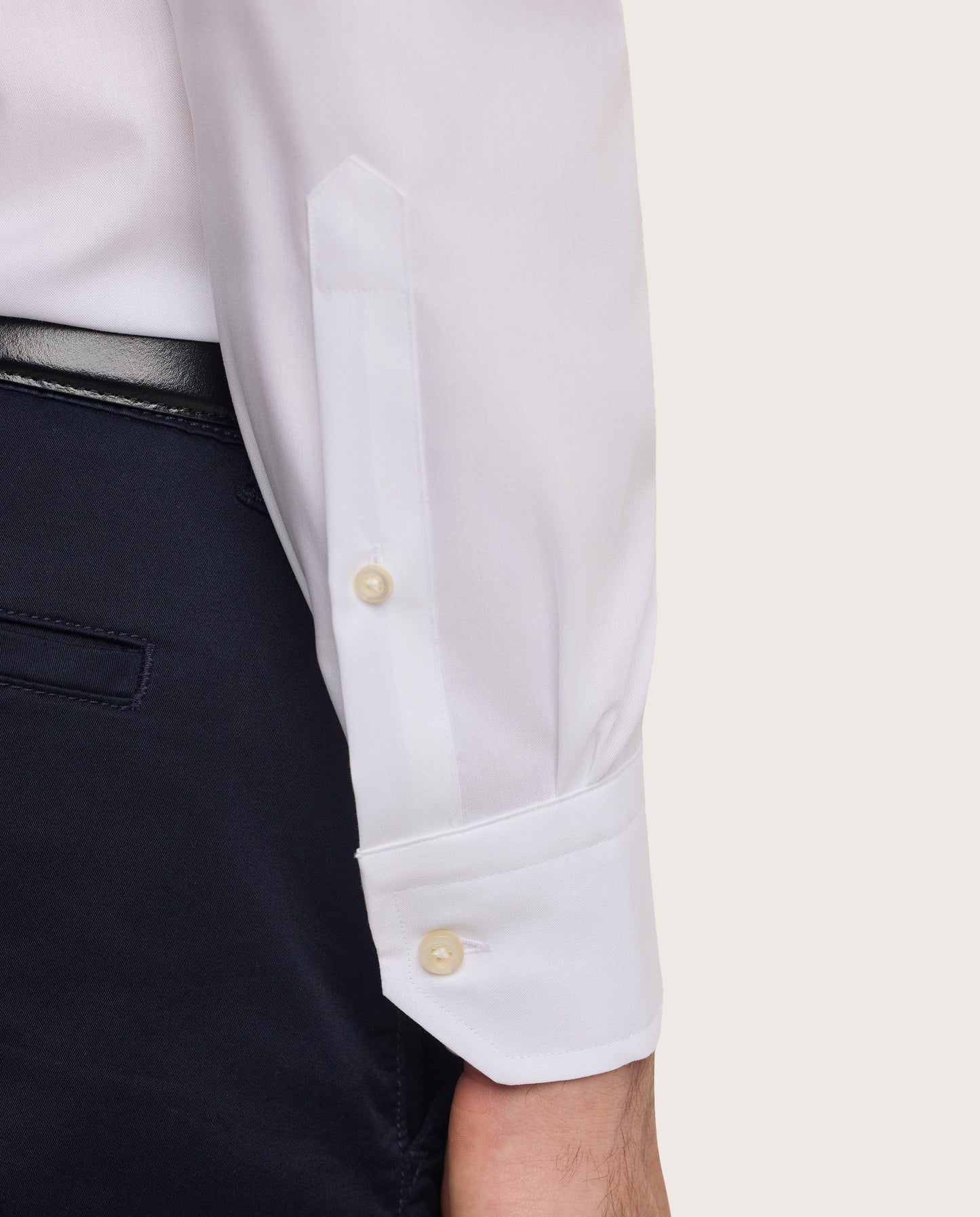 NON IRON bela košulja Manhattan sa dugmićima na kragni