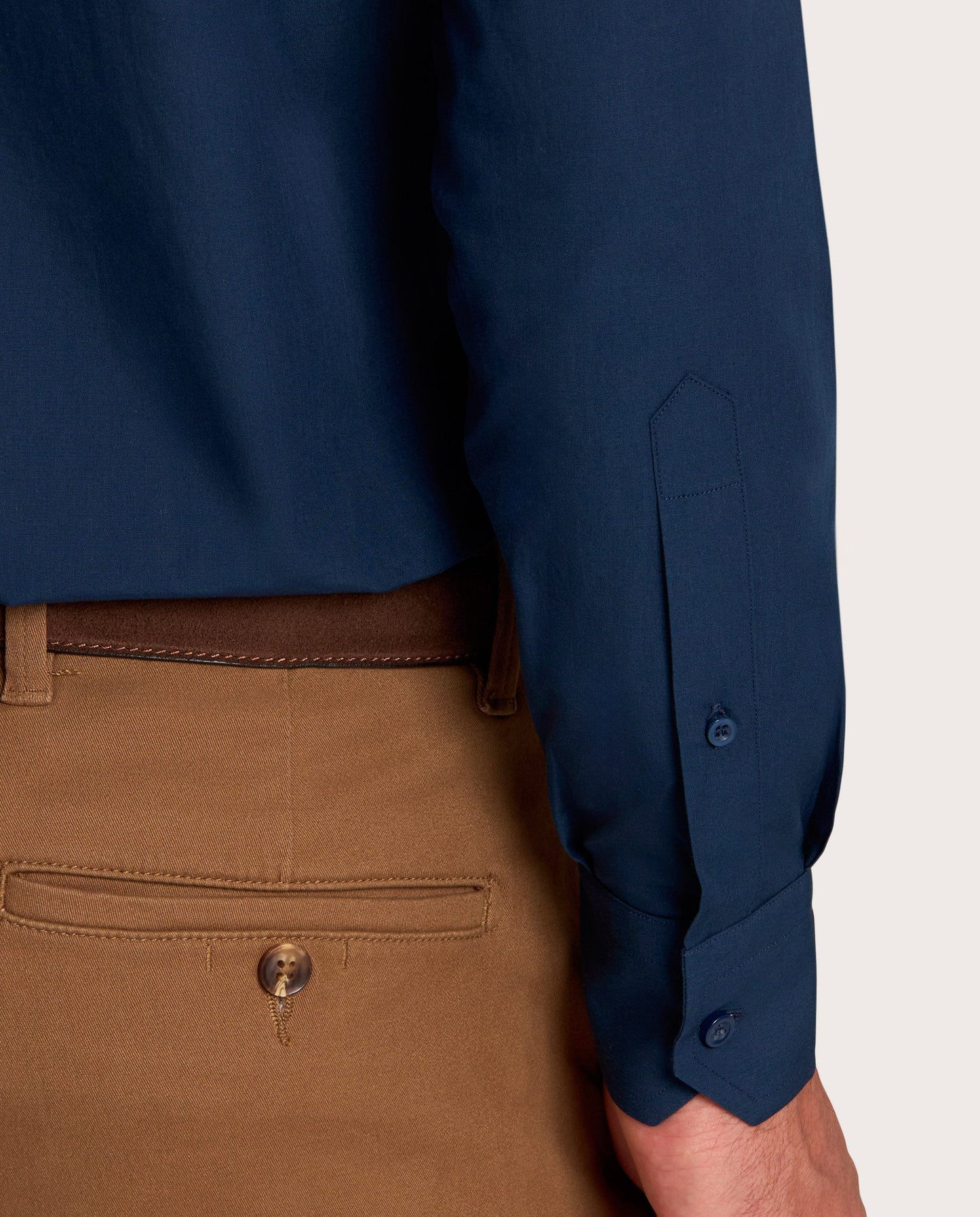 Tamnoplava slim fit košulja od popelina