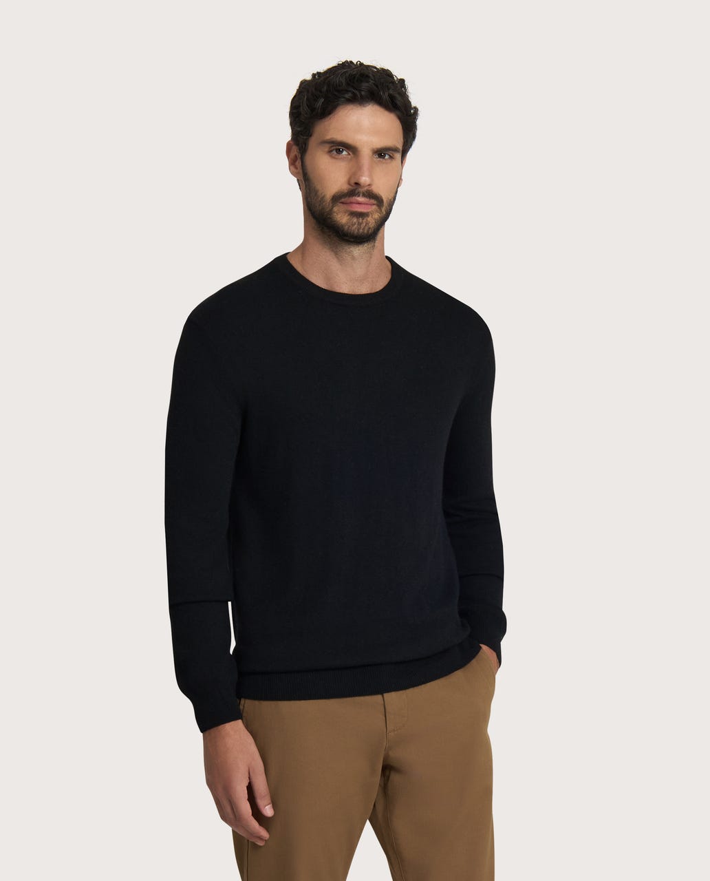 Crni muški džemper sa okruglim izrezom – cashmere blend